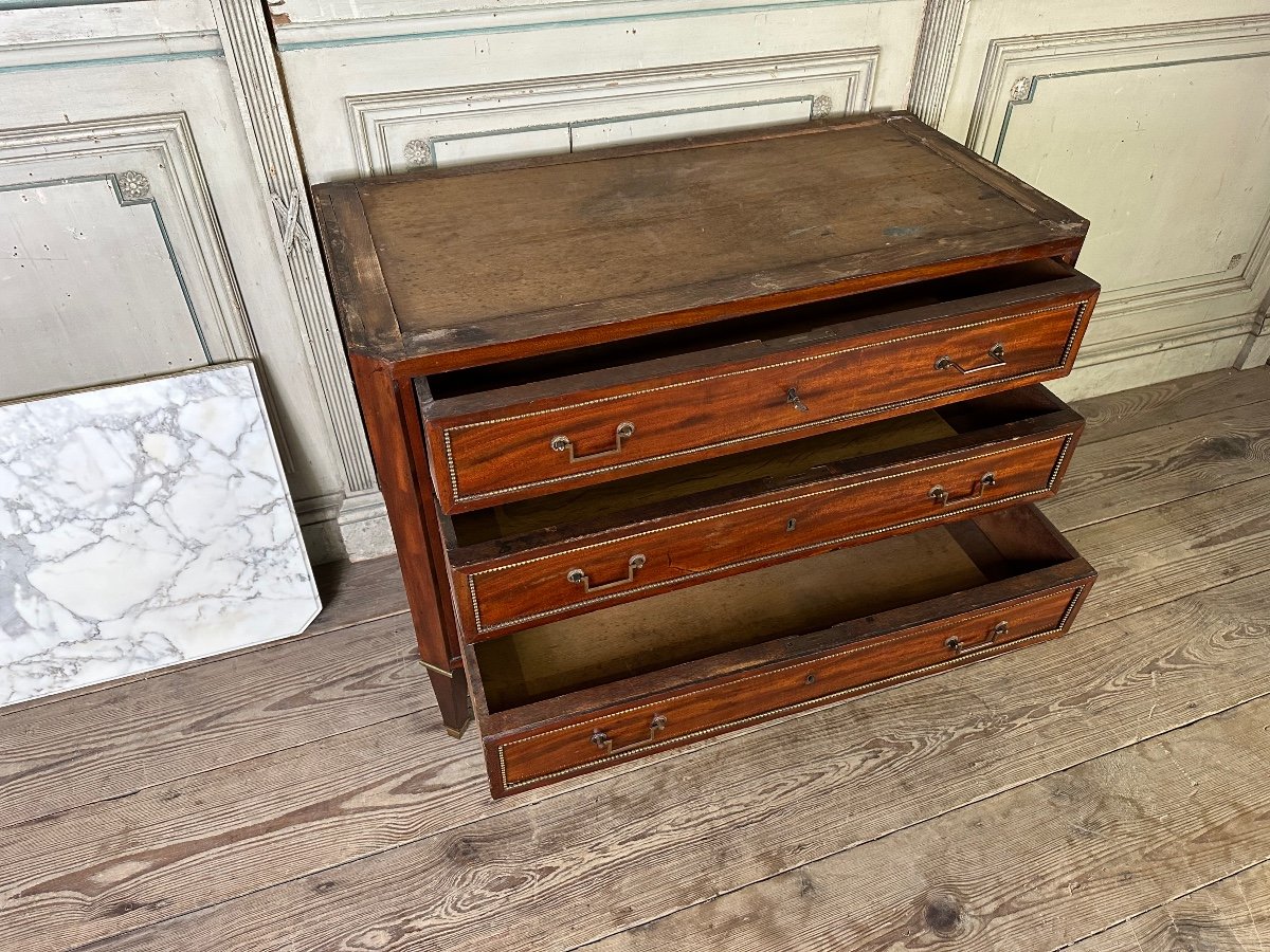 Louis XVI Commode In Mahogany And Beaded Brass, Arabescato Marble, Eighteenth Century-photo-3