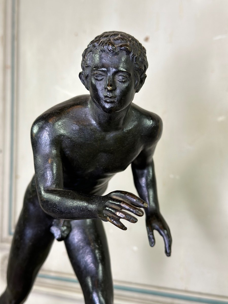 Bronze Grand Tour, One Of The Two Runners From The Villa Des Papyri, Black Patina Circa 1880-photo-1