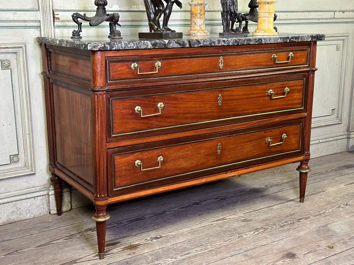 Commode Louis XVI En Acajou De Trois Couleurs, XVIIIème Siècle -photo-5