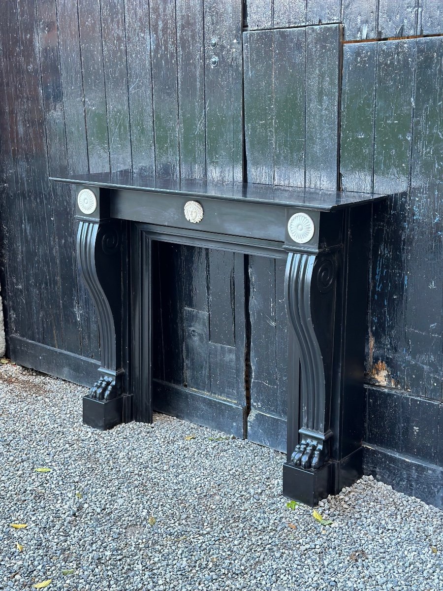Belgian Black Marble Fireplace And Statuary White Mascarons, 19th Century-photo-2