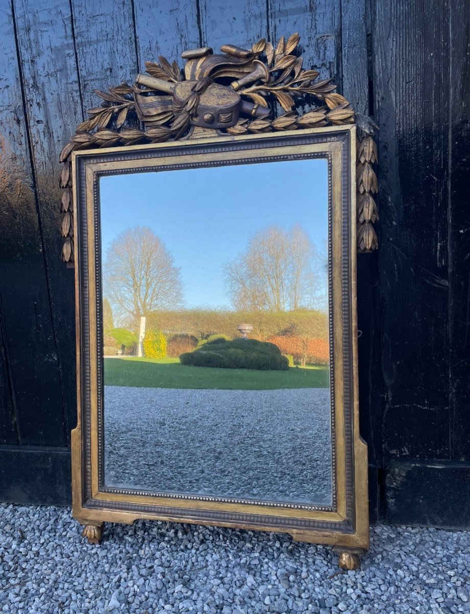 Louis XVI Mirror In Carved And Gilded Wood 18th Century