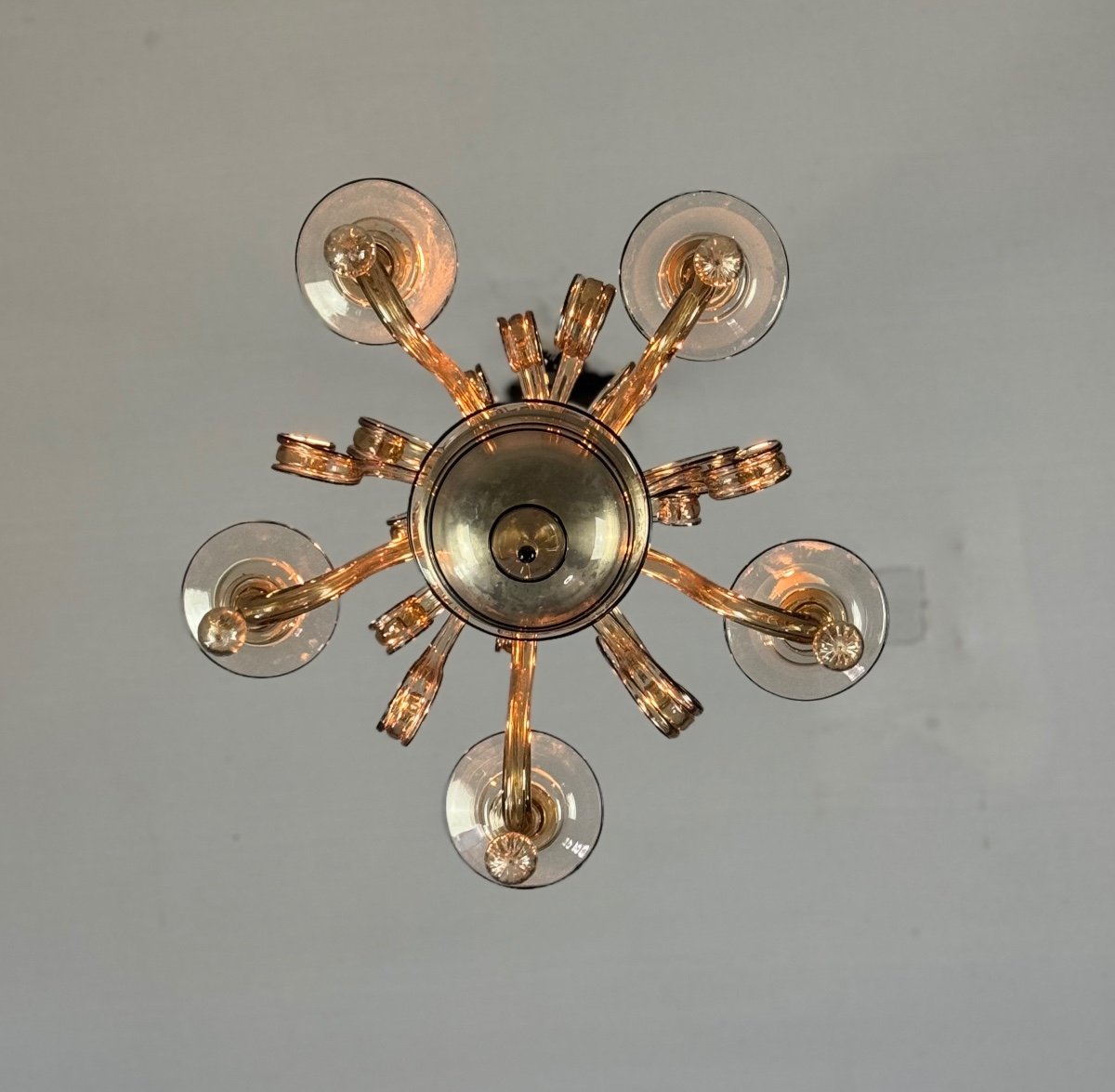 Venetian Chandelier In Mordore Murano Glass Highlighted With Black Lining, Circa 1950-photo-2