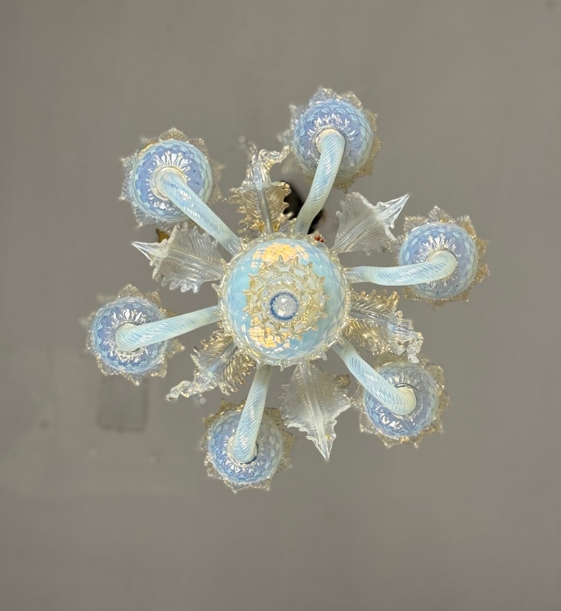 Small Venetian Chandelier In Opalescent Blue And Gold Murano Glass, 6 Arms Of Light Circa 1950-photo-3