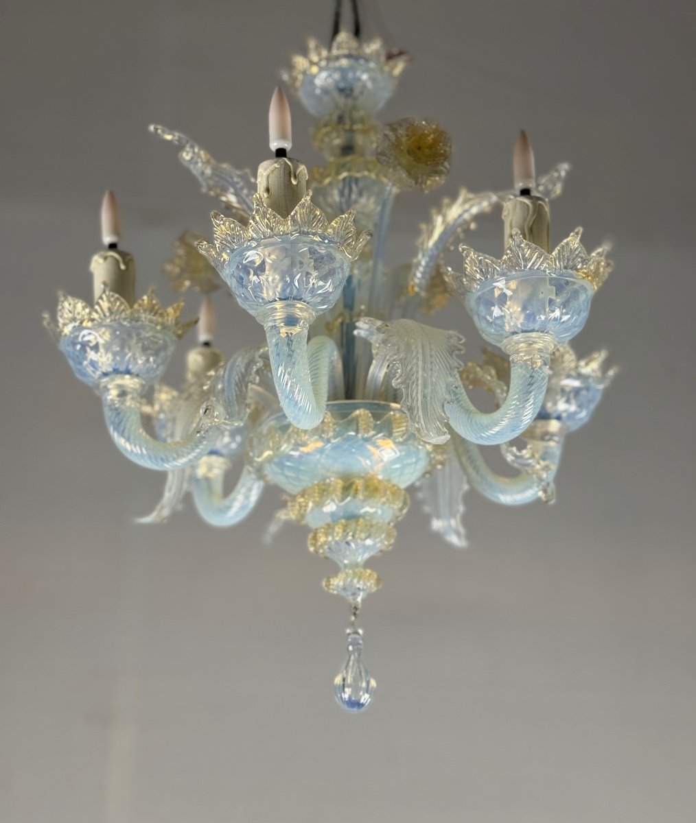 Small Venetian Chandelier In Opalescent Blue And Gold Murano Glass, 6 Arms Of Light Circa 1950-photo-4