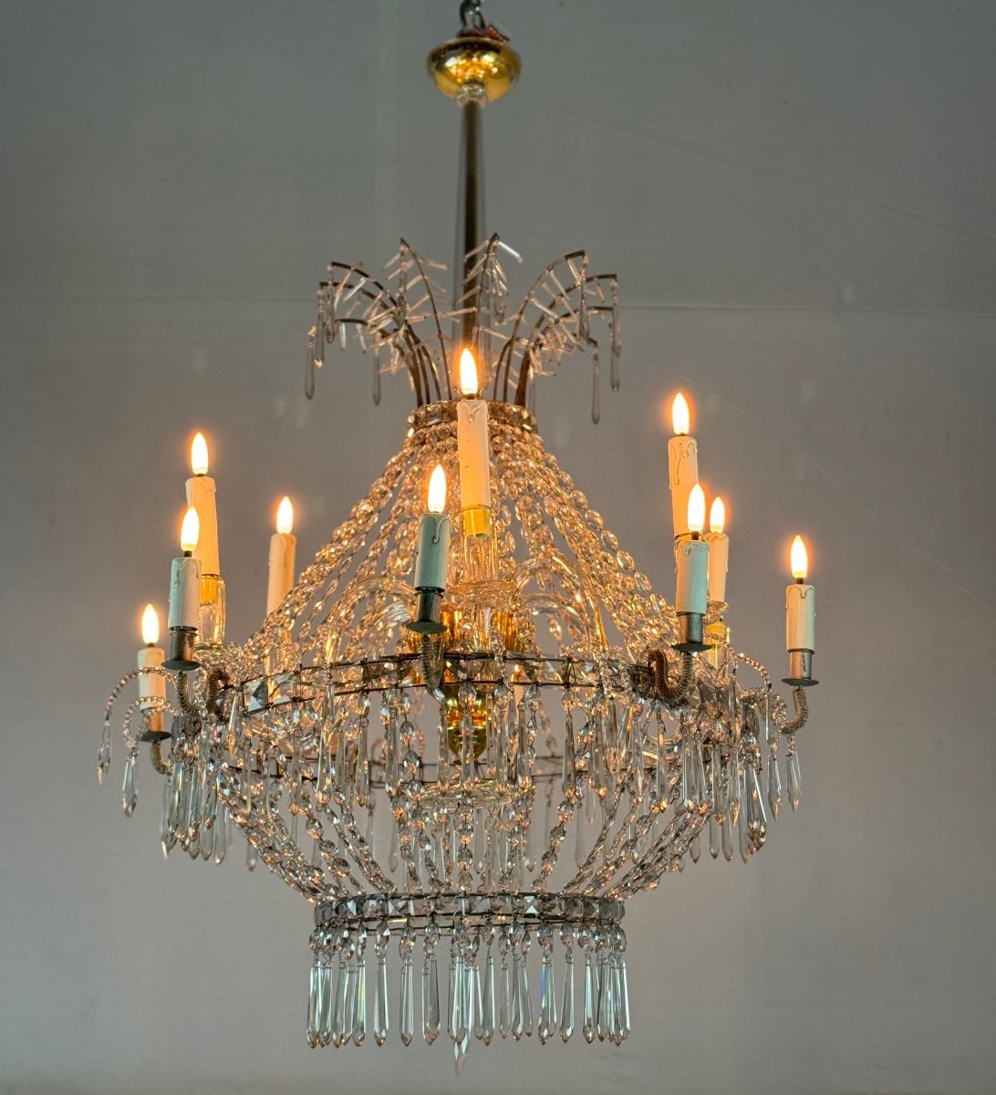 Chandelier Sac De Perle  In Cut Crystal Circa 1800