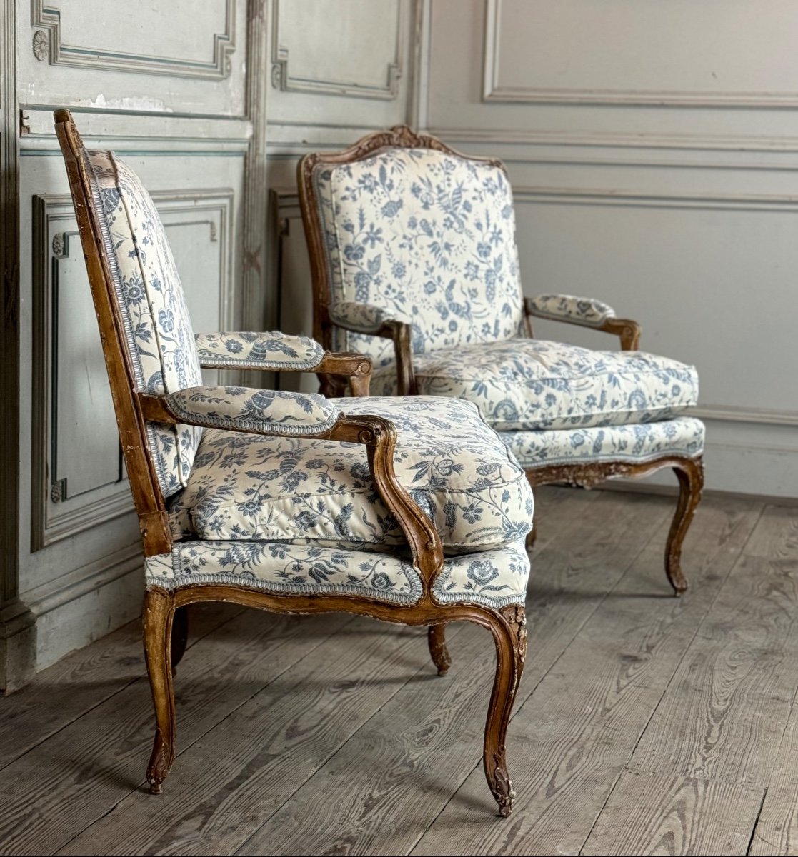 Pair Of Louis XV  Armchairs In Carved And “chené” Wood, 18th Century -photo-2