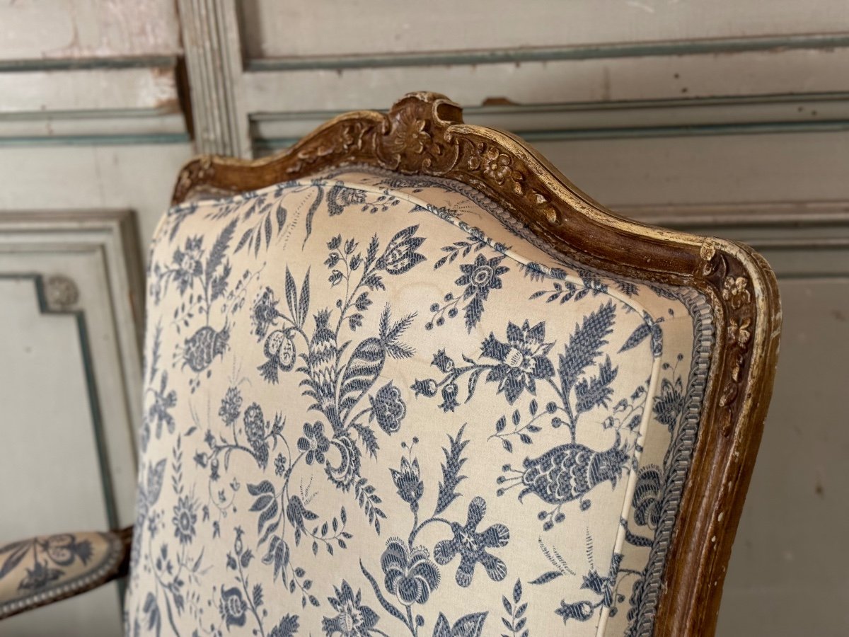 Pair Of Louis XV  Armchairs In Carved And “chené” Wood, 18th Century -photo-4