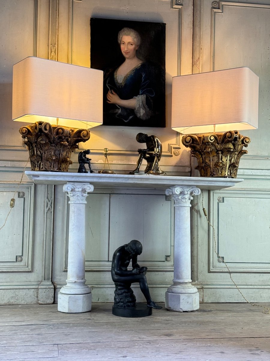 Paire De Lampes De Table, Demi Chapiteaux Corinthiens En Bois Sculpté Et Doré, XVIIIème Siècle -photo-1