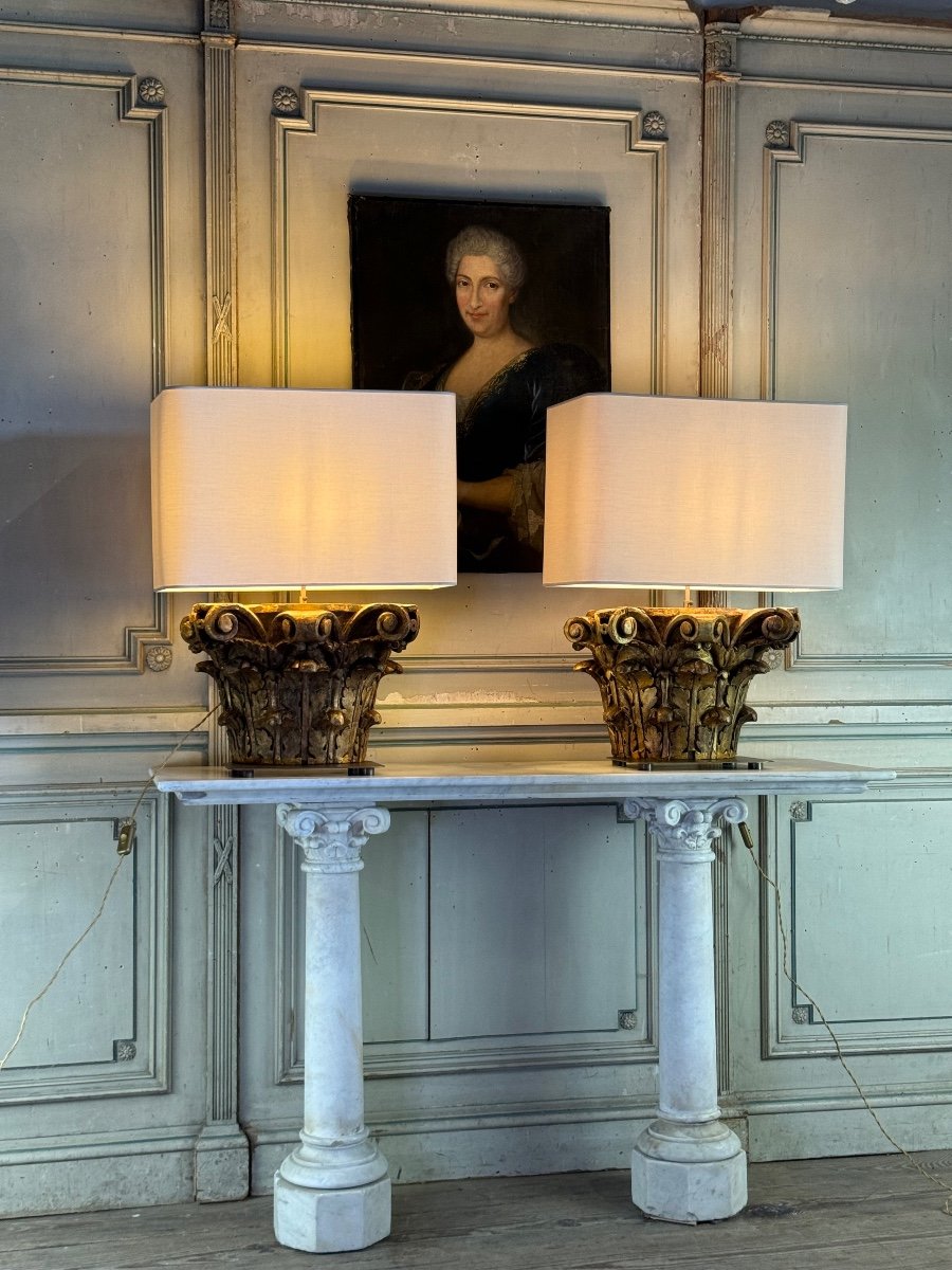 Paire De Lampes De Table, Demi Chapiteaux Corinthiens En Bois Sculpté Et Doré, XVIIIème Siècle -photo-2
