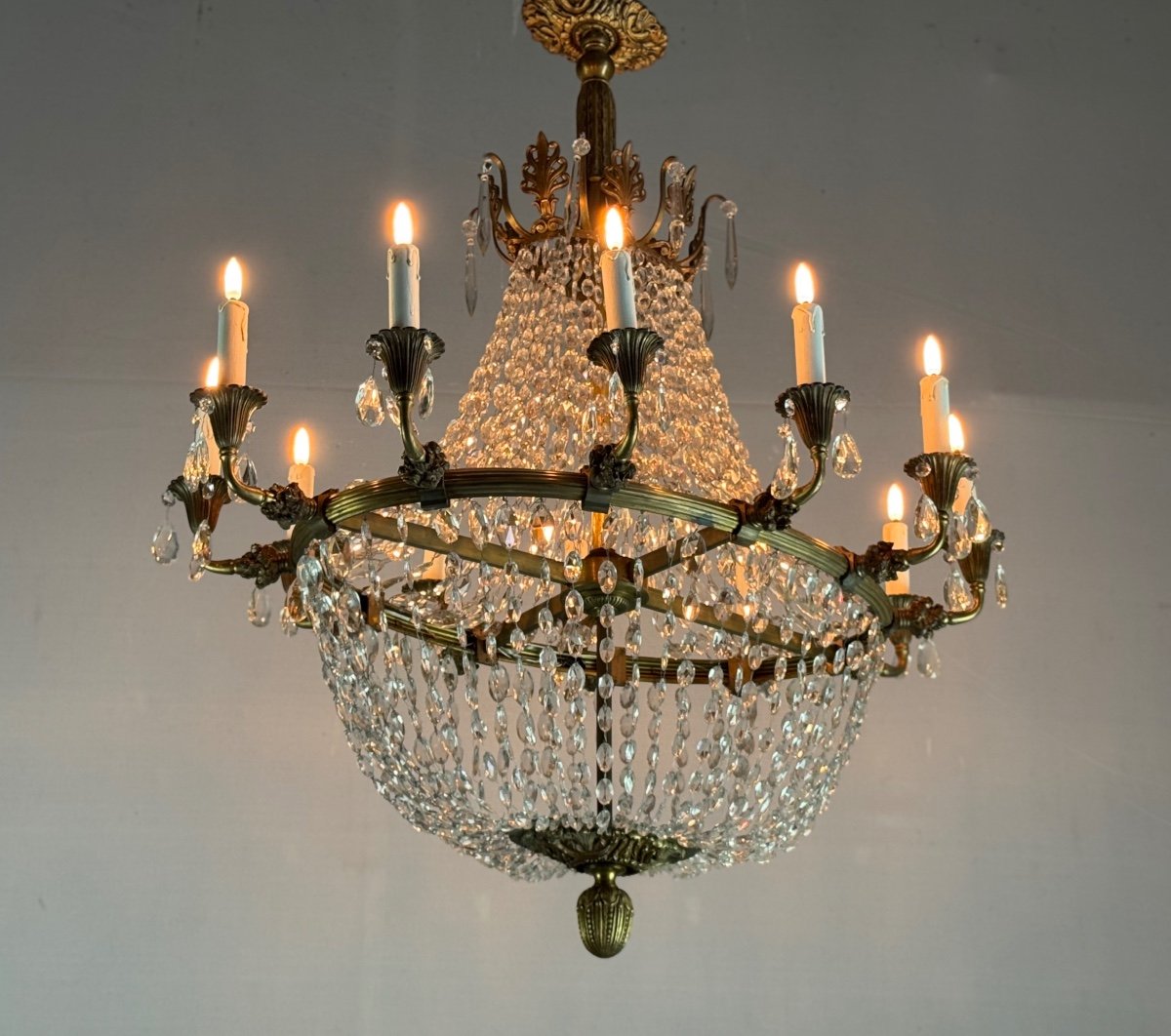 Lustre Sac De Perles Et Bronze De Forme Ovale, Vers 1900 