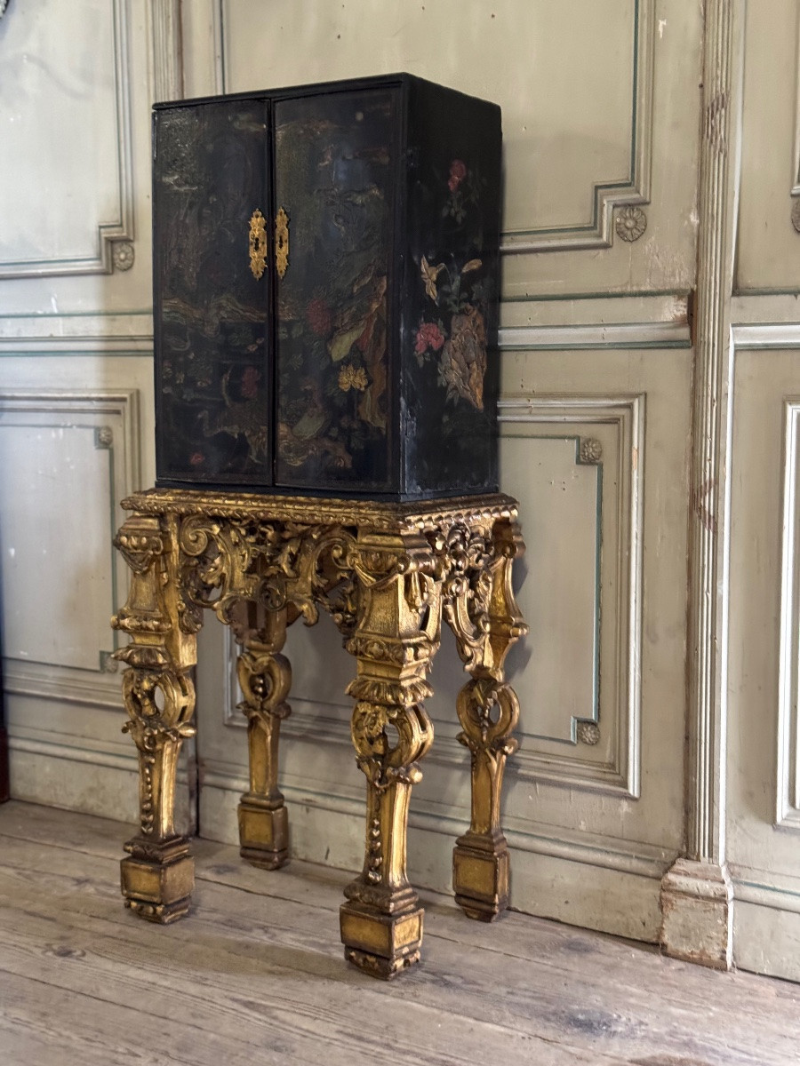 Cabinet En Laque De Coromandel Sur Une Console En Bois Doré, Angleterre, Début XVIIIème Siècle -photo-4