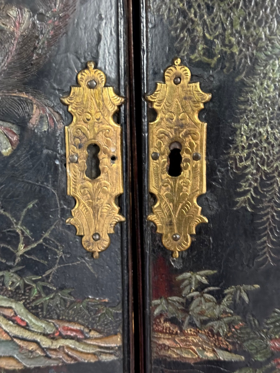 Cabinet En Laque De Coromandel Sur Une Console En Bois Doré, Angleterre, Début XVIIIème Siècle -photo-3