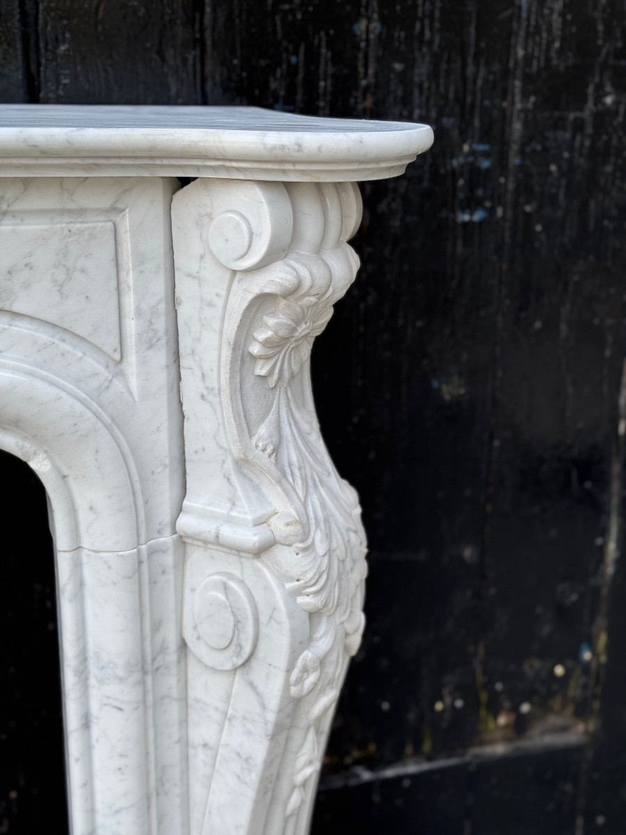 Louis XV Style Fireplace In Carrara Marble, Circa 1980  -photo-3