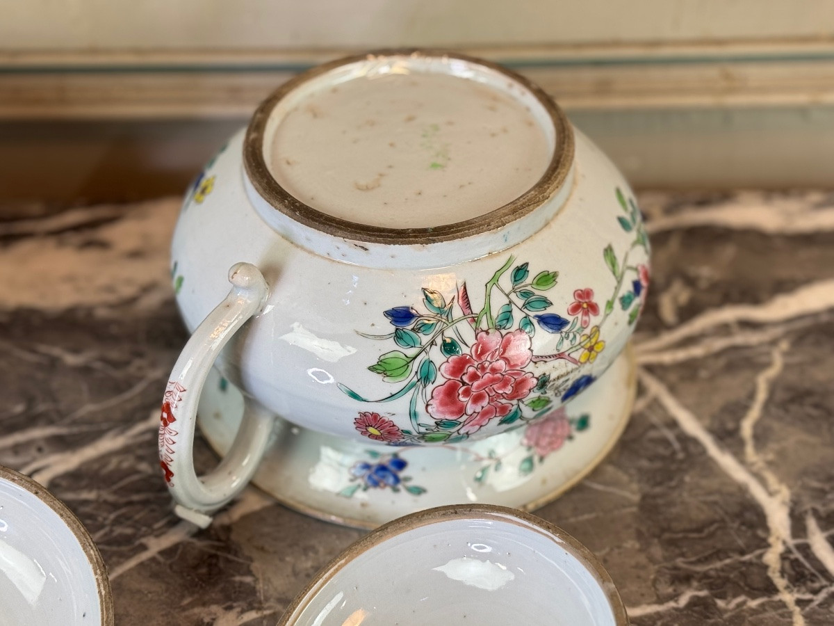 Paire De Pots De Chambres , Porcelaine De Chine Famille Rose, Qianlong, XVIIIéme siècle -photo-5
