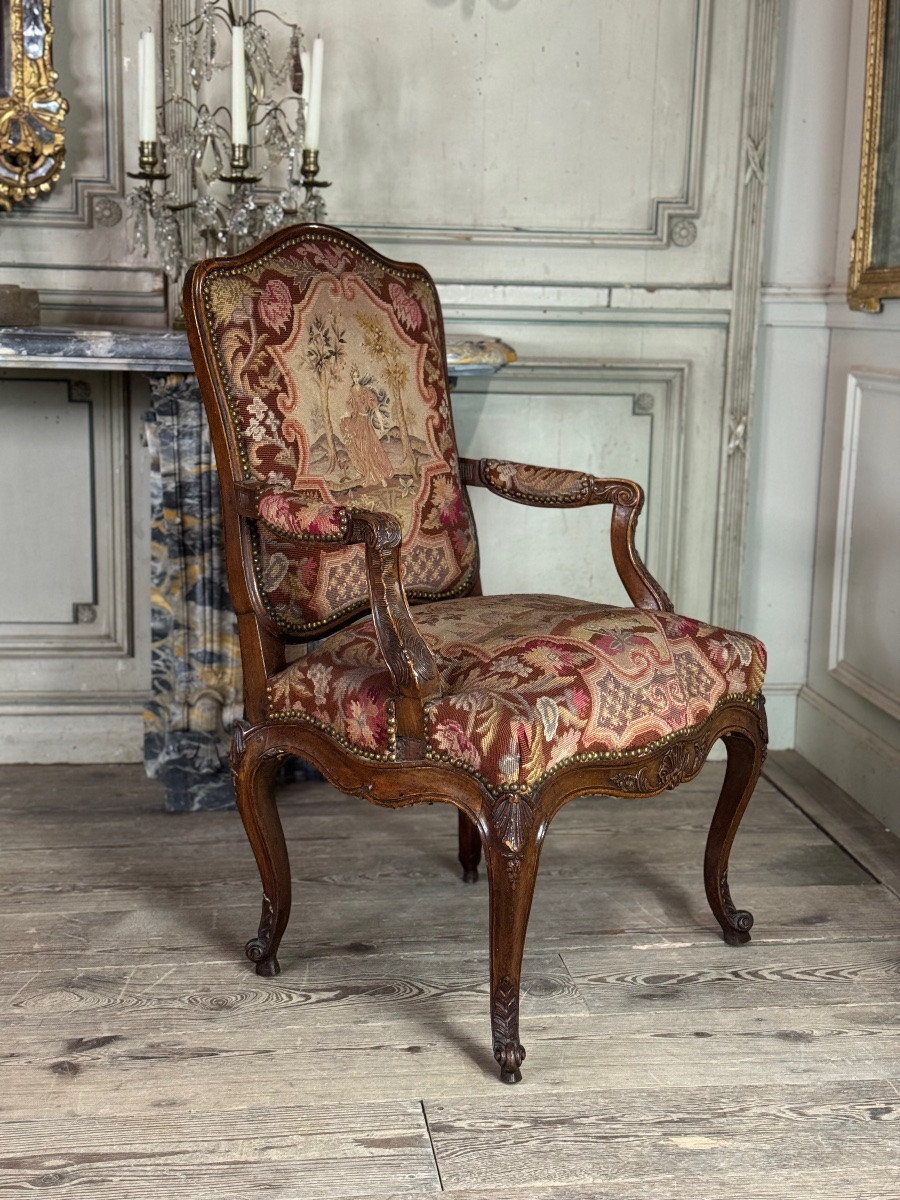 Louis XV Armchair In Carved Walnut, Needlepoint Tapestry, 18th Century -photo-2