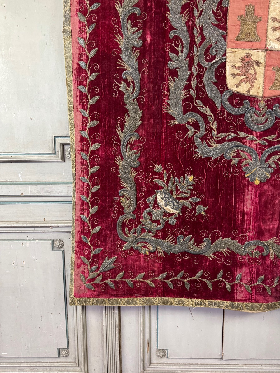 Tapestry With The Coat Of Arms Of 'castilla Y Léon', Silver Thread And Gold Thread, 18th Century-photo-4
