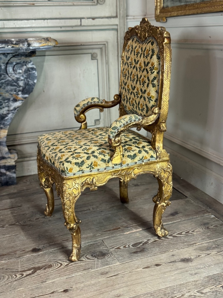 Remarkable Small Armchair In Carved And Gilded Wood, Venice, Early 18th Century-photo-4