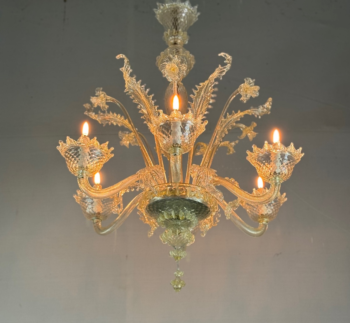 Lustre vénitien en verre de Murano doré, 6 bras de lumière vers 1940