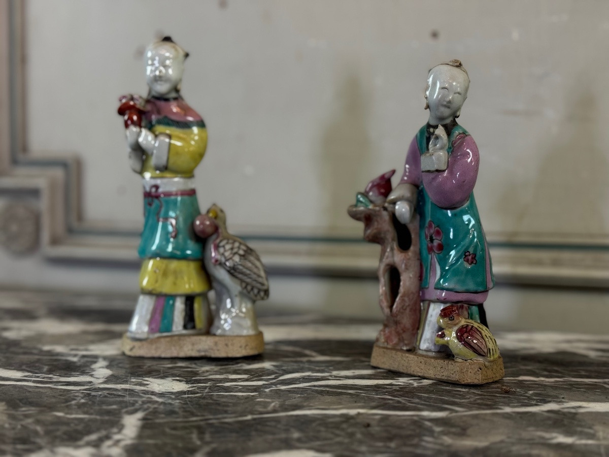 Deux personnages en porcelaine de Chine polychrome, XVIIIème siècle-photo-6