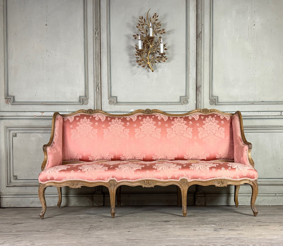 Louis XV Bench In Carved Natural Wood, 18th Century
