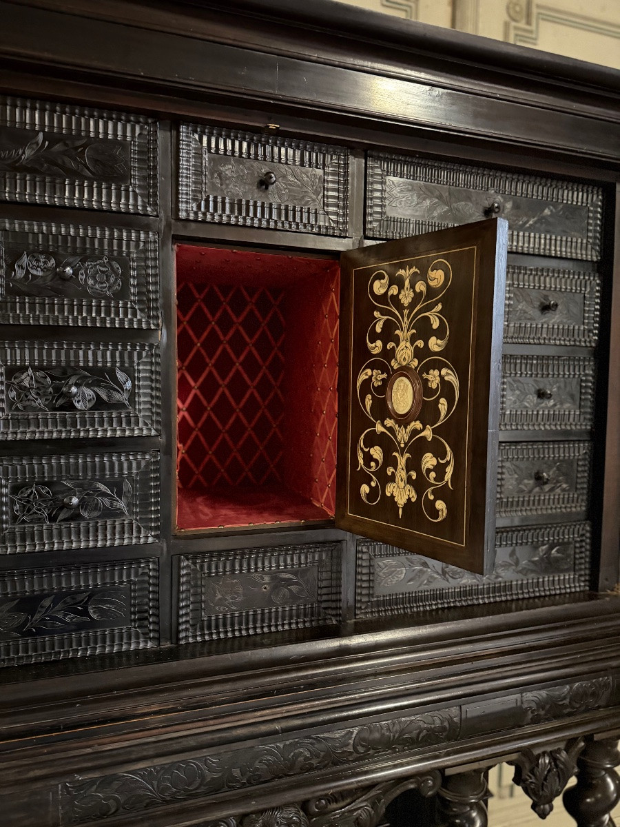 Grand cabinet Louis XIII en placage d’ébène, XVIIème siècle -photo-3