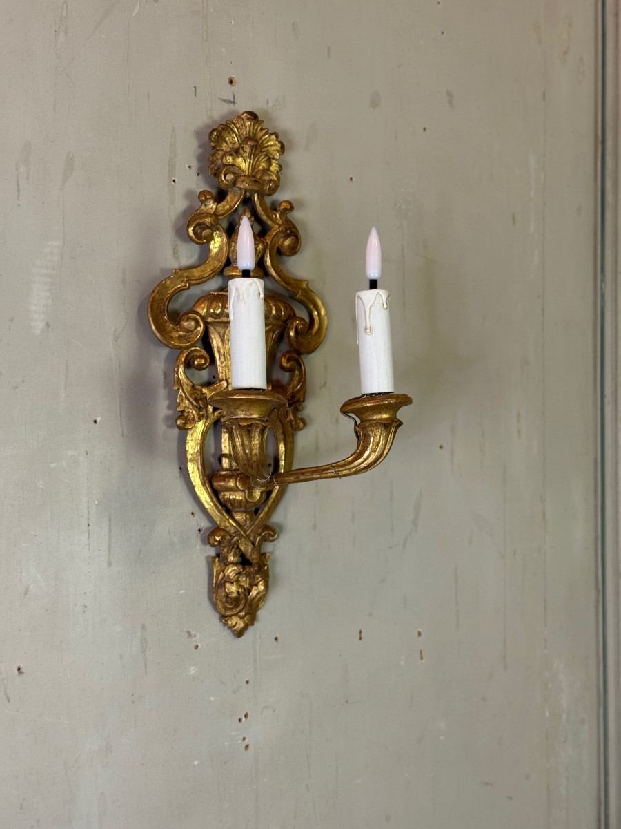 Paire d’appliques en bois doré de style transition, vers 1900-photo-2