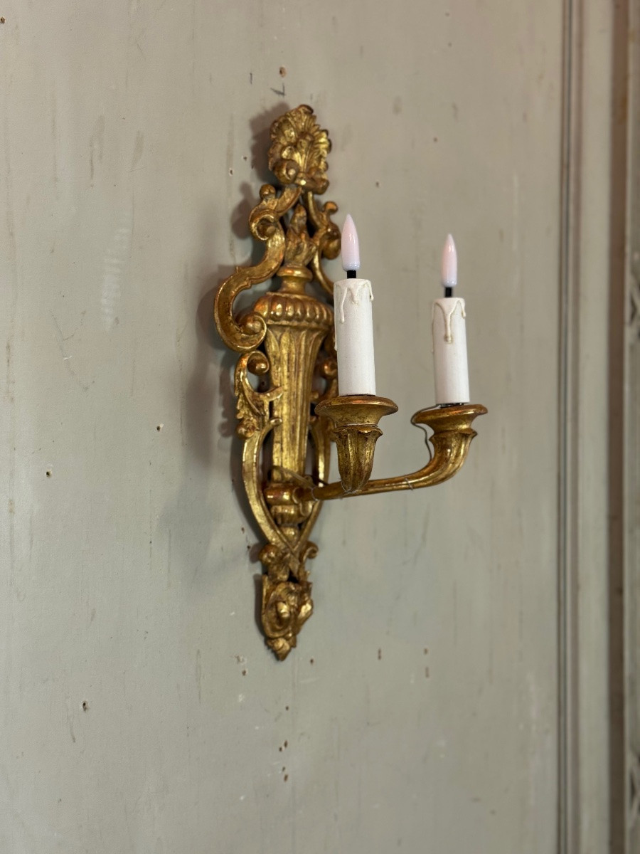 Paire d’appliques en bois doré de style transition, vers 1900-photo-3