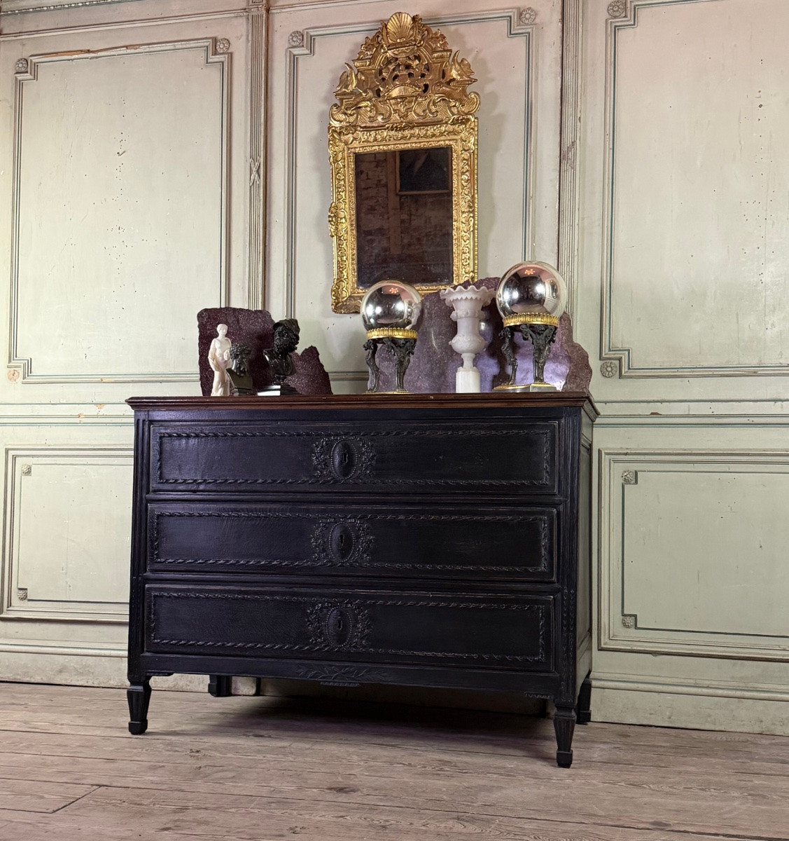 Commode Louis XVI en chêne patine noire, XVIIIéme siècle-photo-6