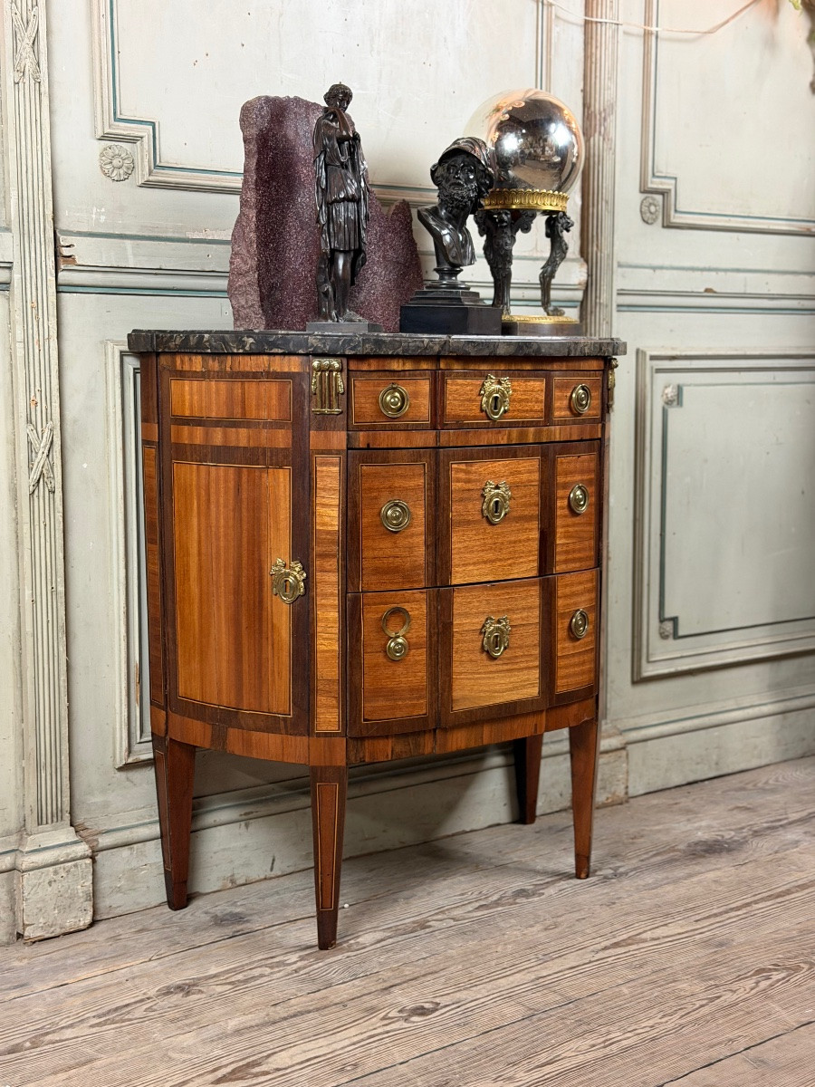 Commode Demi-lune Louis XVI en placage de bois fruitiers, France XVIIIéme siècle -photo-2