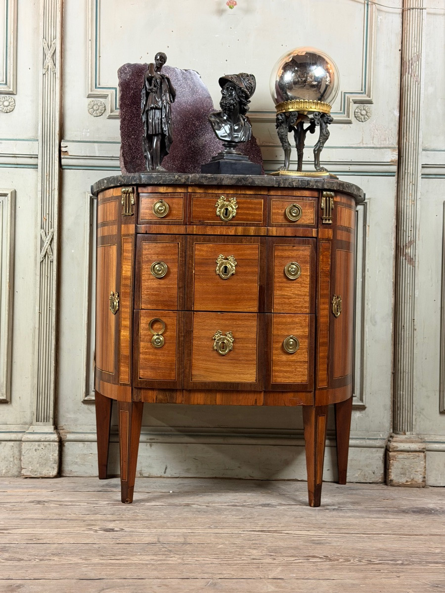Commode Demi-lune Louis XVI en placage de bois fruitiers, France XVIIIéme siècle -photo-3