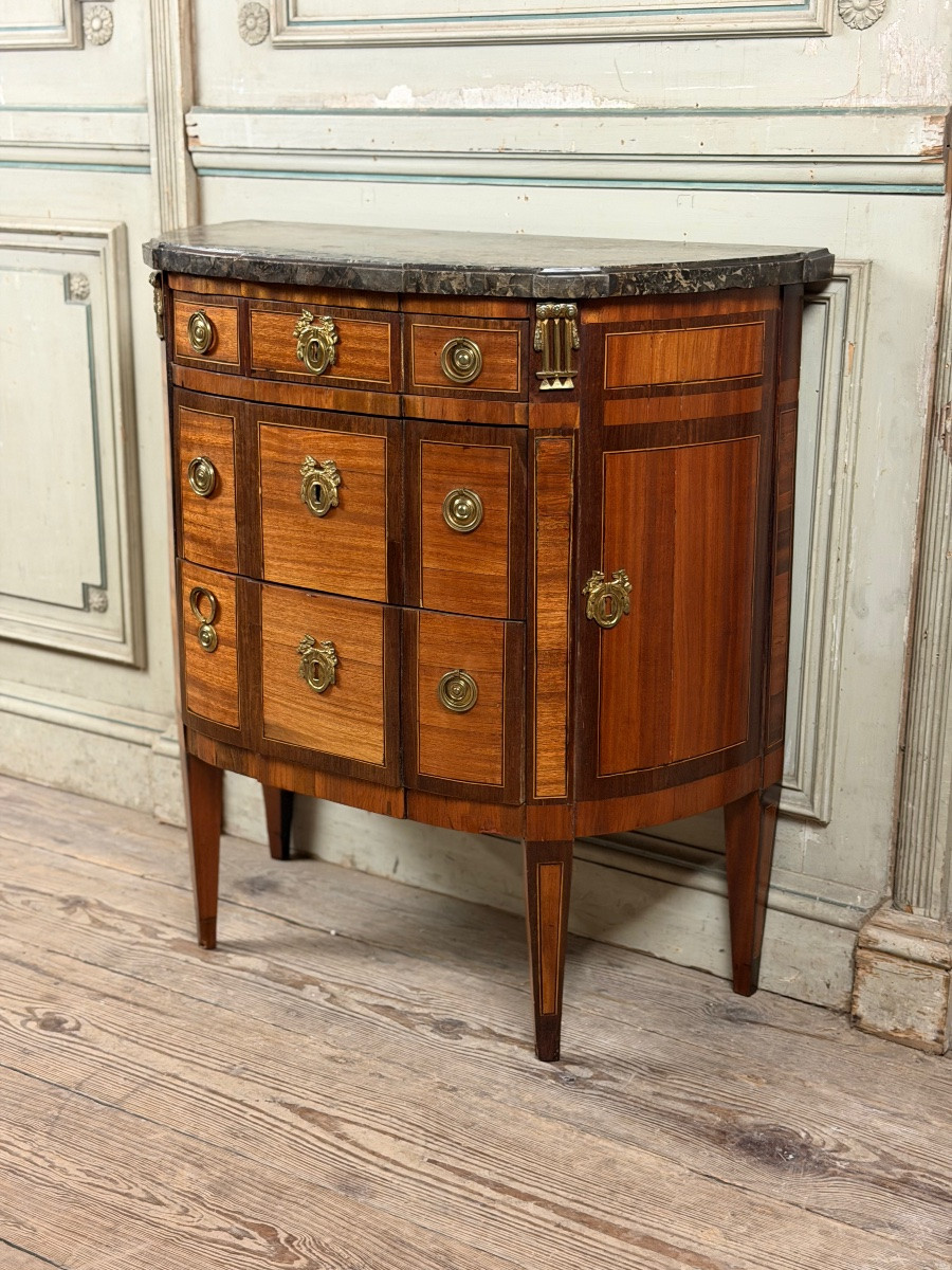 Commode Demi-lune Louis XVI en placage de bois fruitiers, France XVIIIéme siècle -photo-4