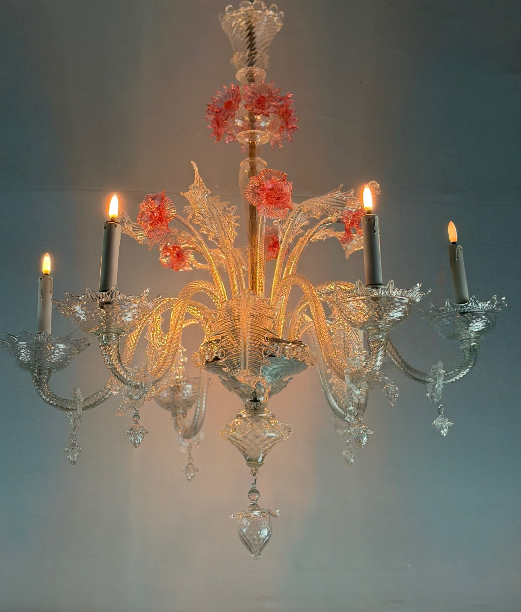 Lustre vénitien en verre de Murano incolore et rouge six bras de lumière vers 1940 