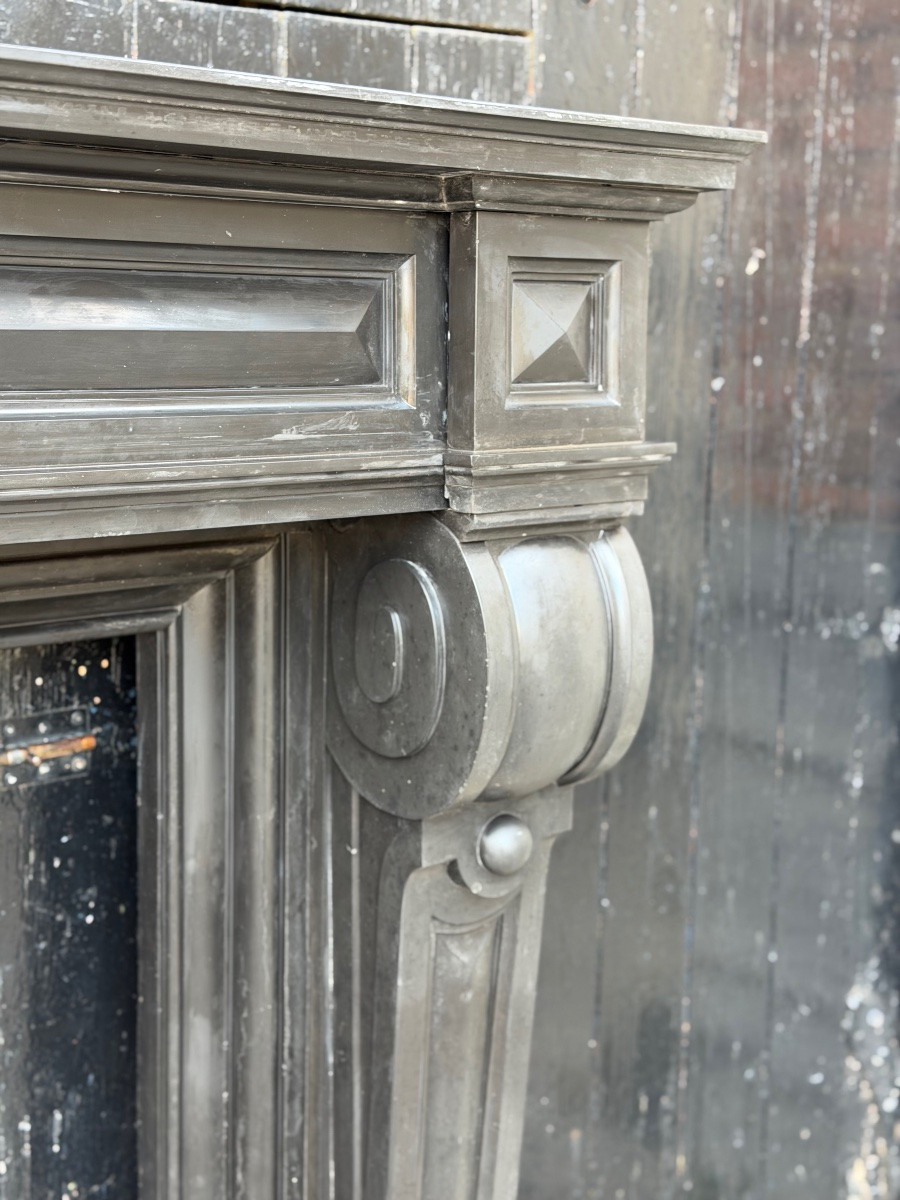 Grande cheminée Napoléon III en marbre noir de Belgique, vers 1880 -photo-6