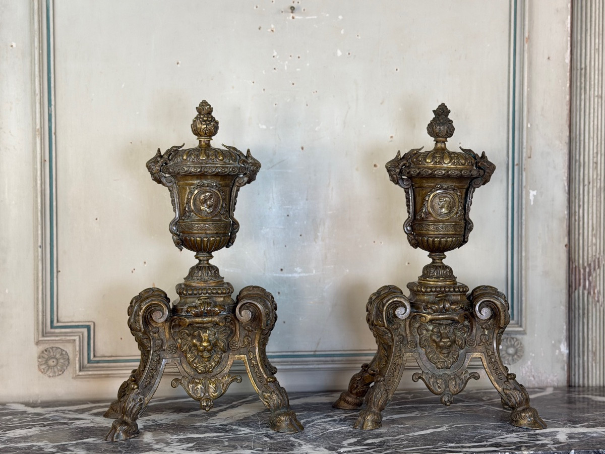 Paire de chenets de style Louis XIV en bronze d’après un dessin de André-Charles Boulle -photo-2