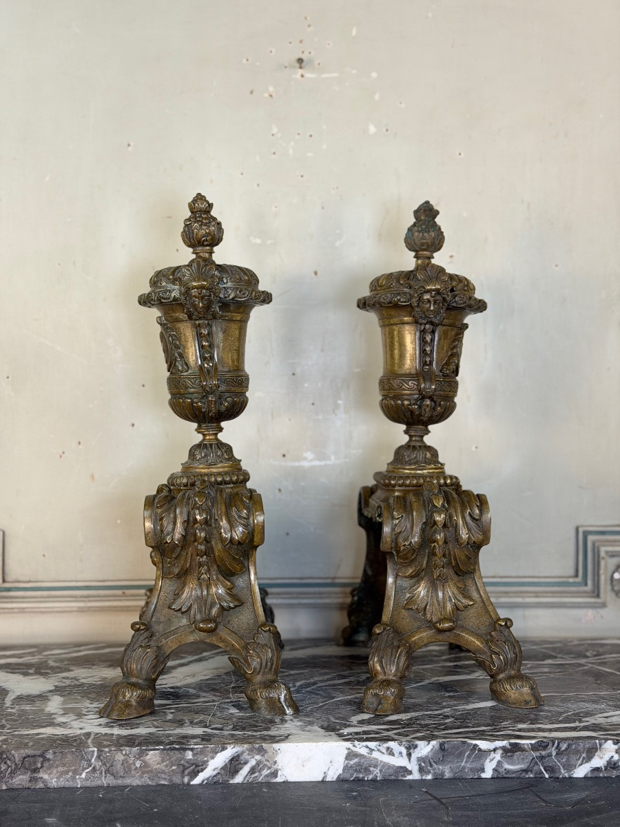 Paire de chenets de style Louis XIV en bronze d’après un dessin de André-Charles Boulle -photo-4