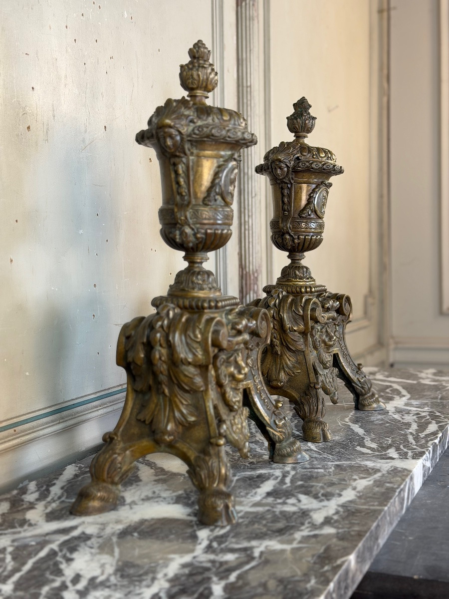 Paire de chenets de style Louis XIV en bronze d’après un dessin de André-Charles Boulle -photo-5