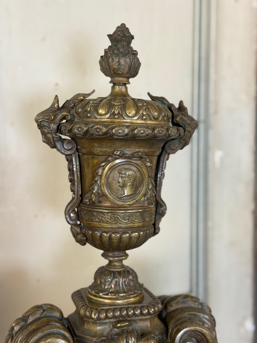 Paire de chenets de style Louis XIV en bronze d’après un dessin de André-Charles Boulle -photo-7