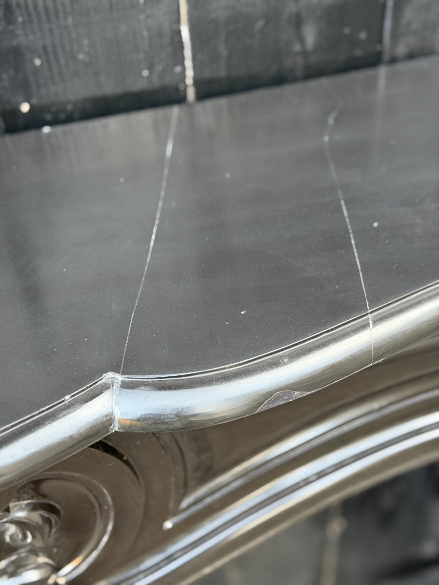 Cheminée de style Louis XV en marbre noir de Belgique, vers 1880-photo-4