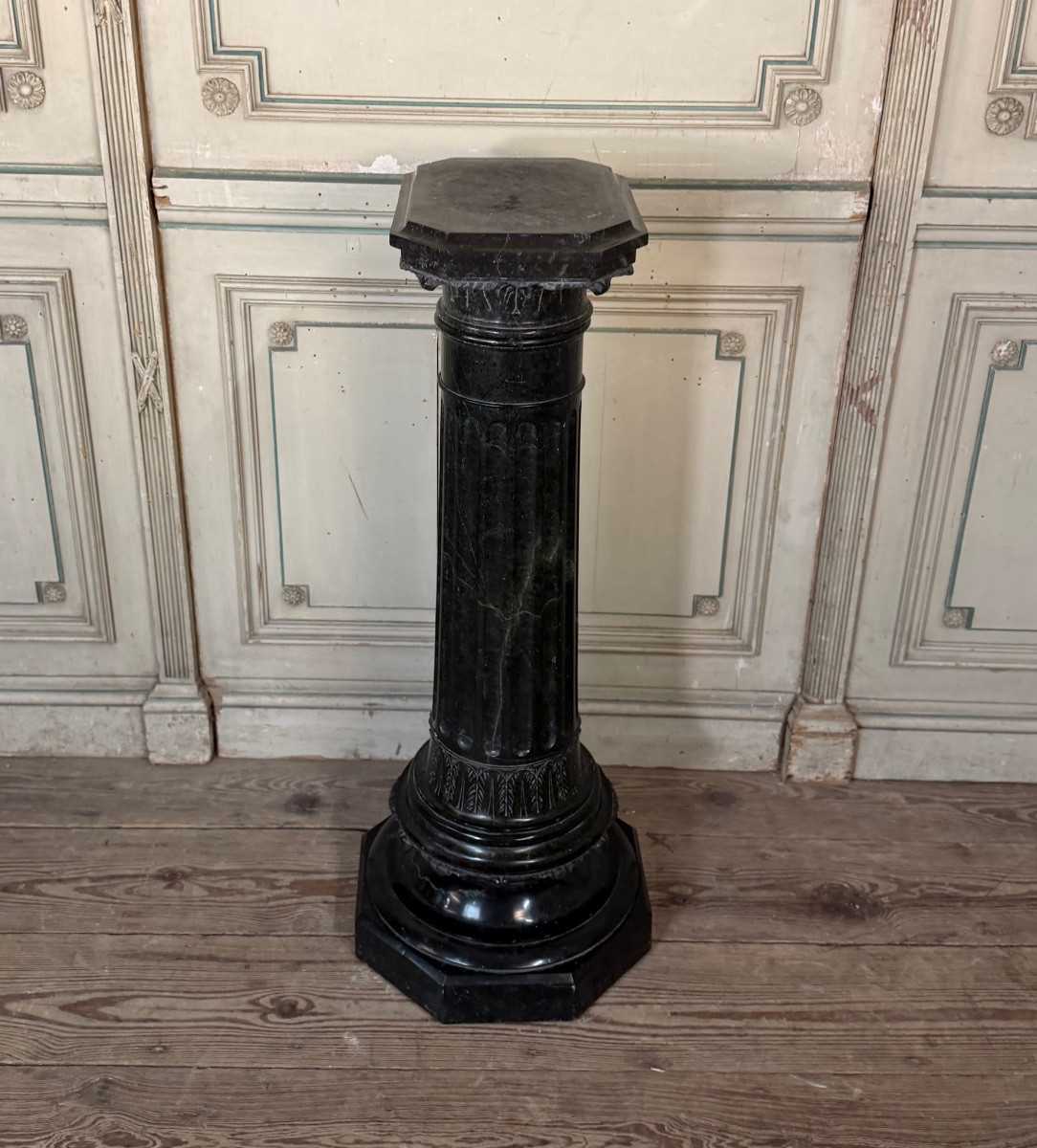 Serpentine Green Marble Column, Circa 1880-photo-4