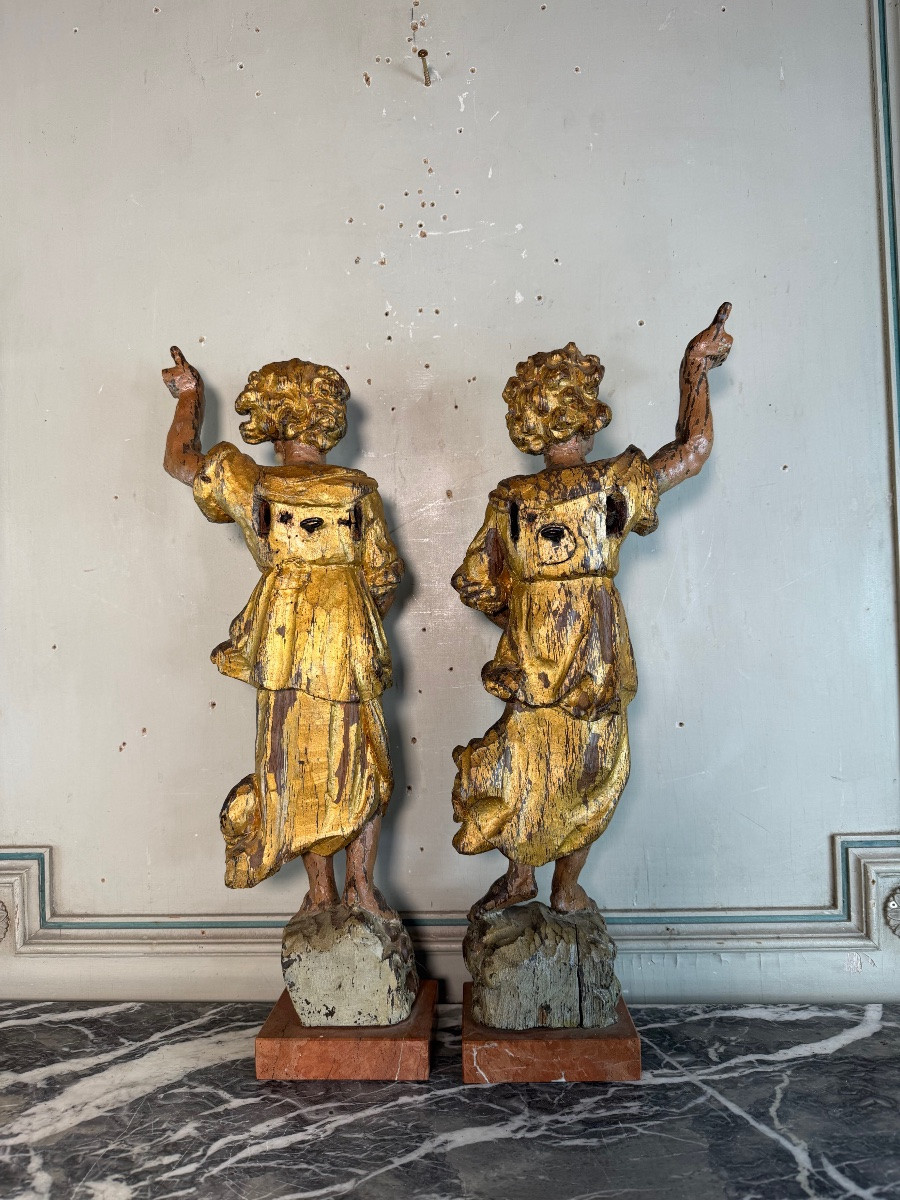 Deux anges en bois sculpté et doré, Venise, XVIIIème siècle-photo-6