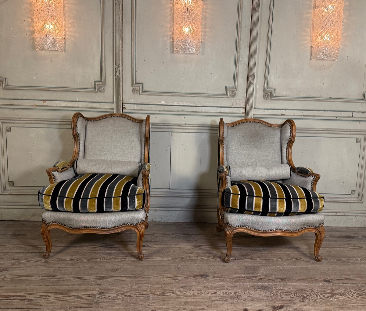 Pair Of Carved Wooden Armchairs, 20th Century-photo-2