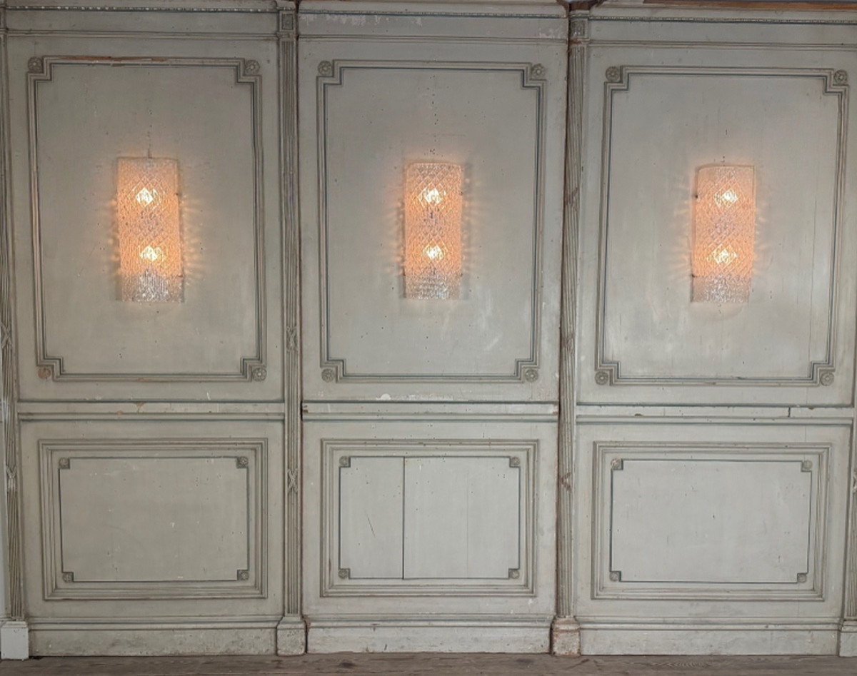 Set Of Three Venetian Wall Sconces In Pressed And Molded Murano Glass, Circa 1980 