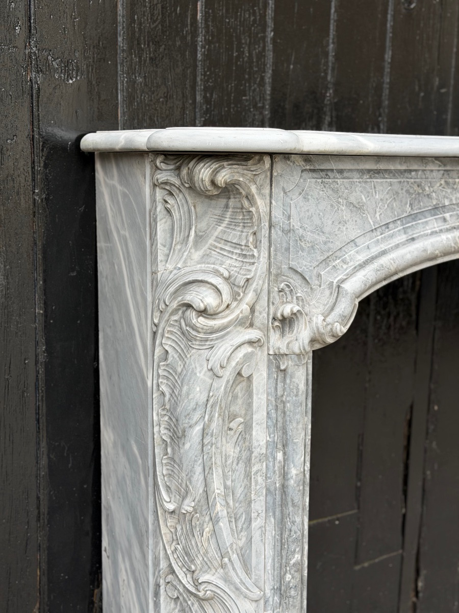 Cheminée Louis XV en marbre bleu turquin, XVIIIeme siècle-photo-4