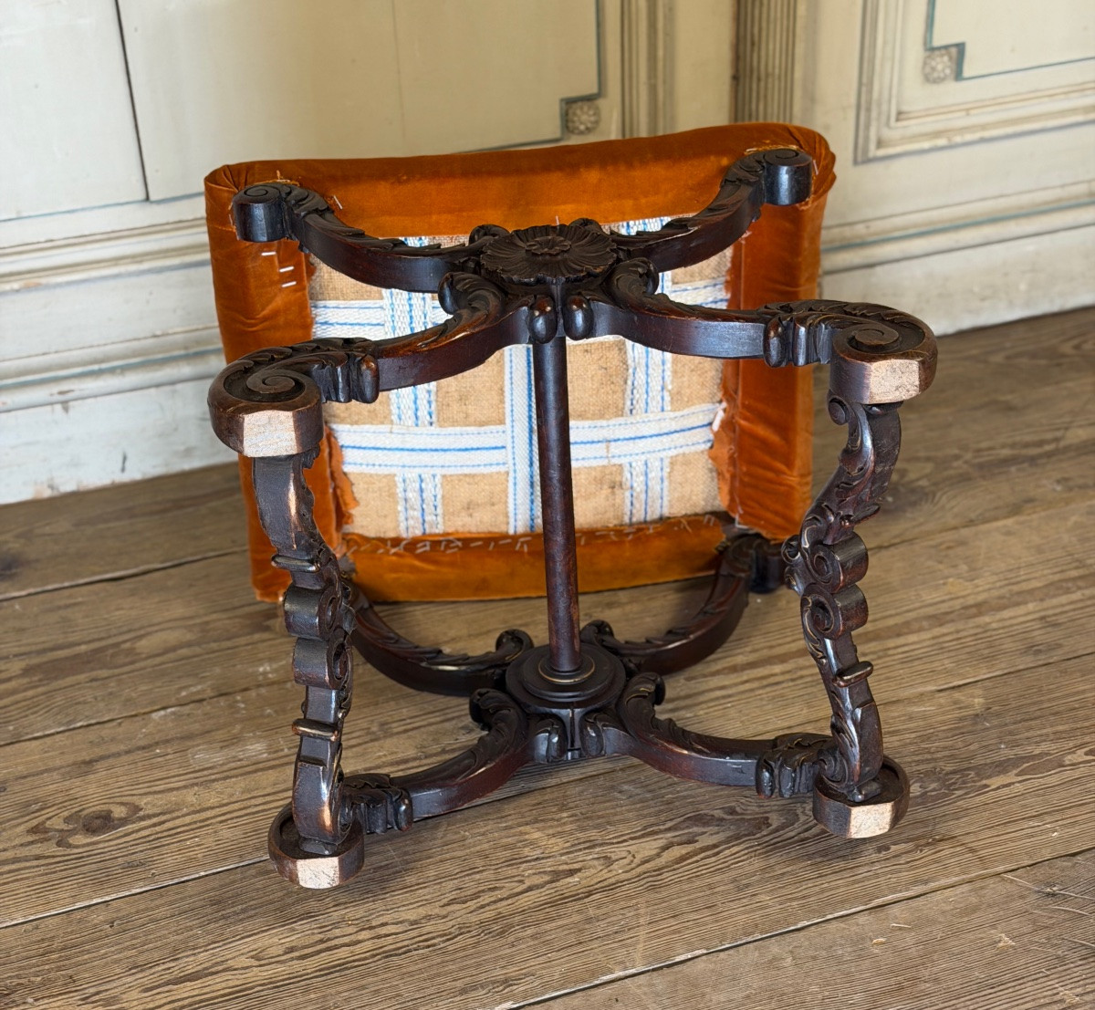 X-shaped Stool, Carved Wood, 19th Century-photo-2