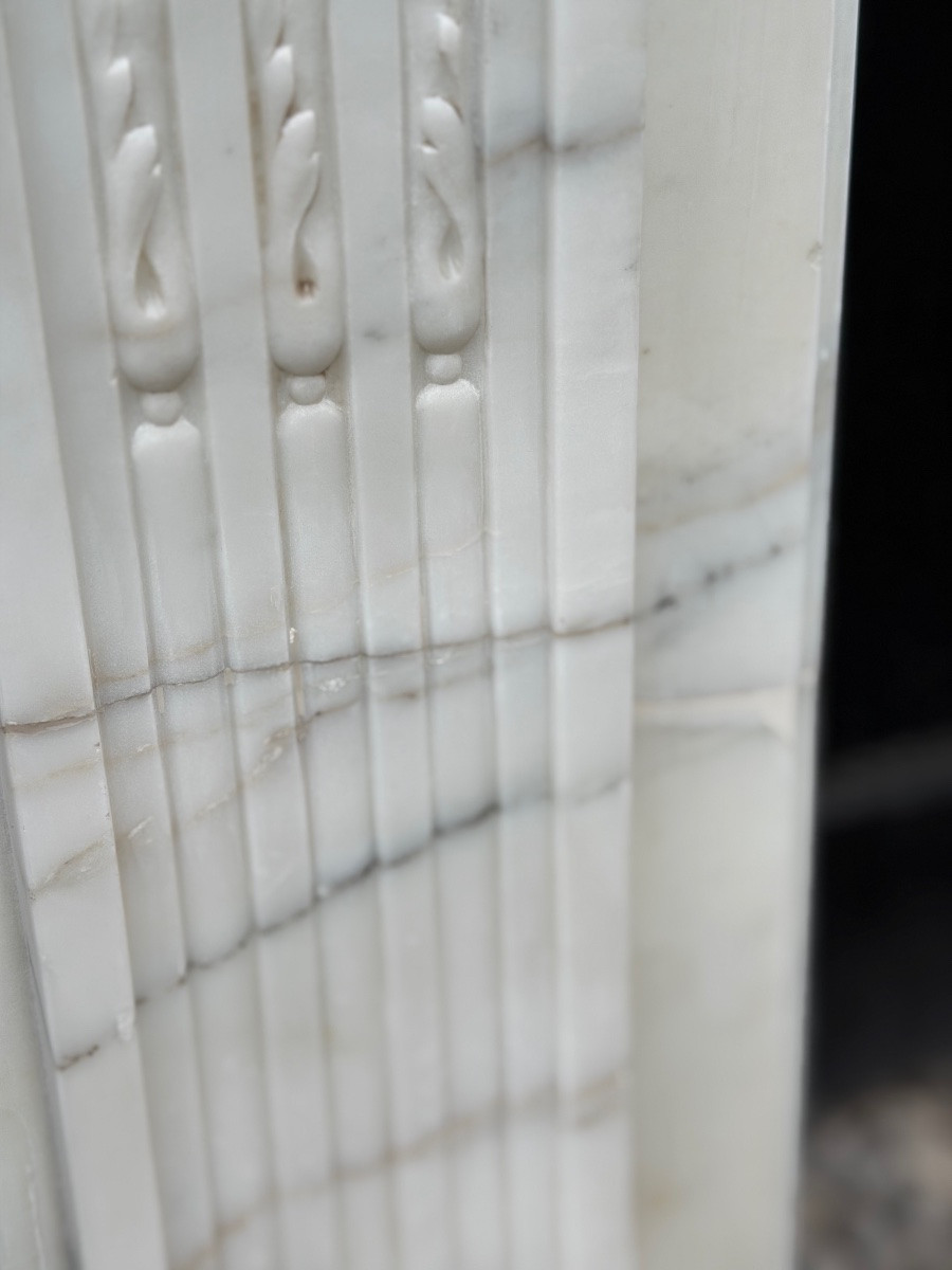 Louis XVI Style Mantel In White Carrara Marble Circa 1880-photo-3