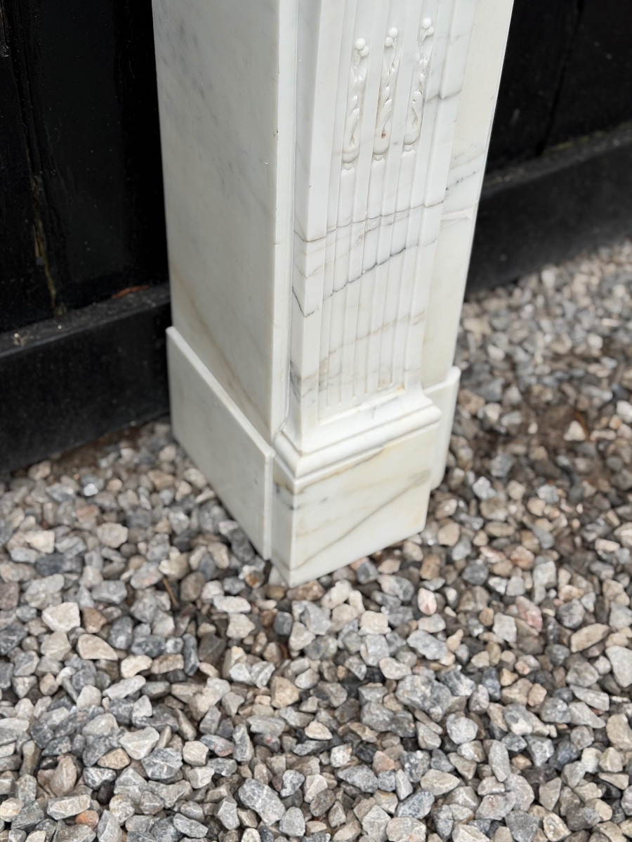 Louis XVI Style Mantel In White Carrara Marble Circa 1880-photo-4