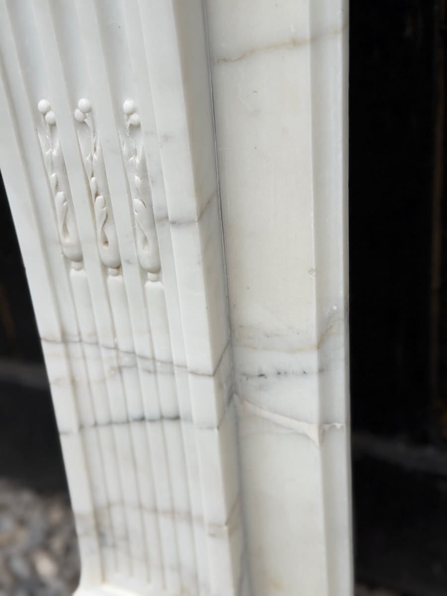 Louis XVI Style Mantel In White Carrara Marble Circa 1880-photo-6