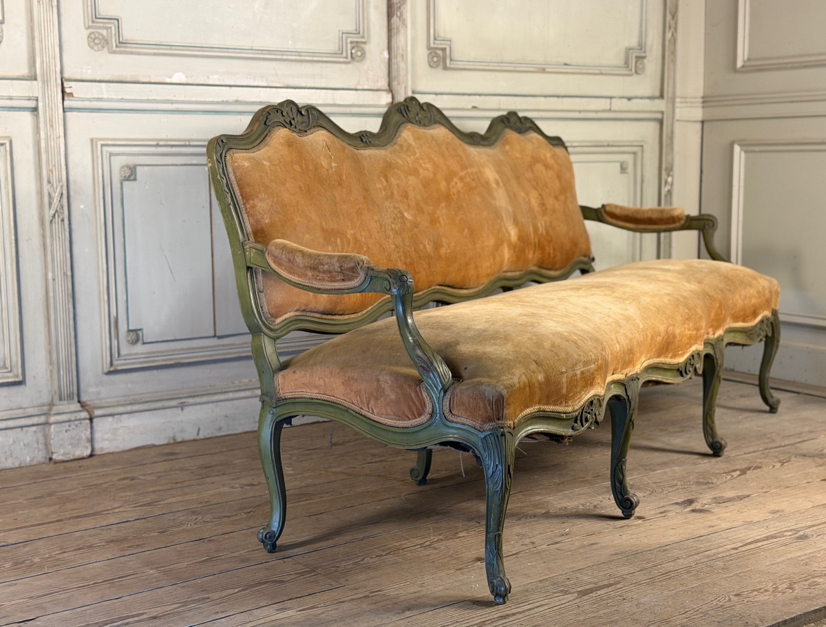 Banquette de style Louis XV en bois sculpté et peint, vers 1880