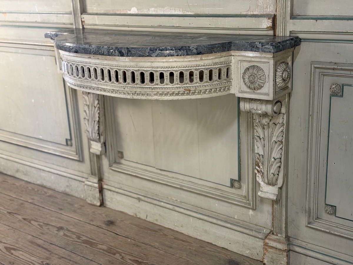 Console d’applique Louis XVI en bois sculpté, patine grise, XVIIIème siècle -photo-4