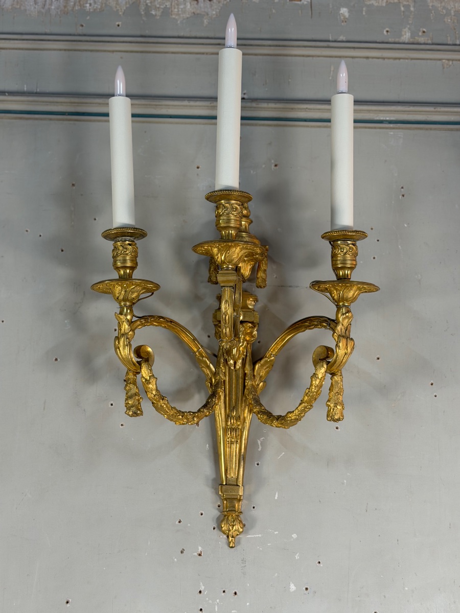 Paire d’appliques en bronze doré de style Louis XVI vers 1880-photo-4